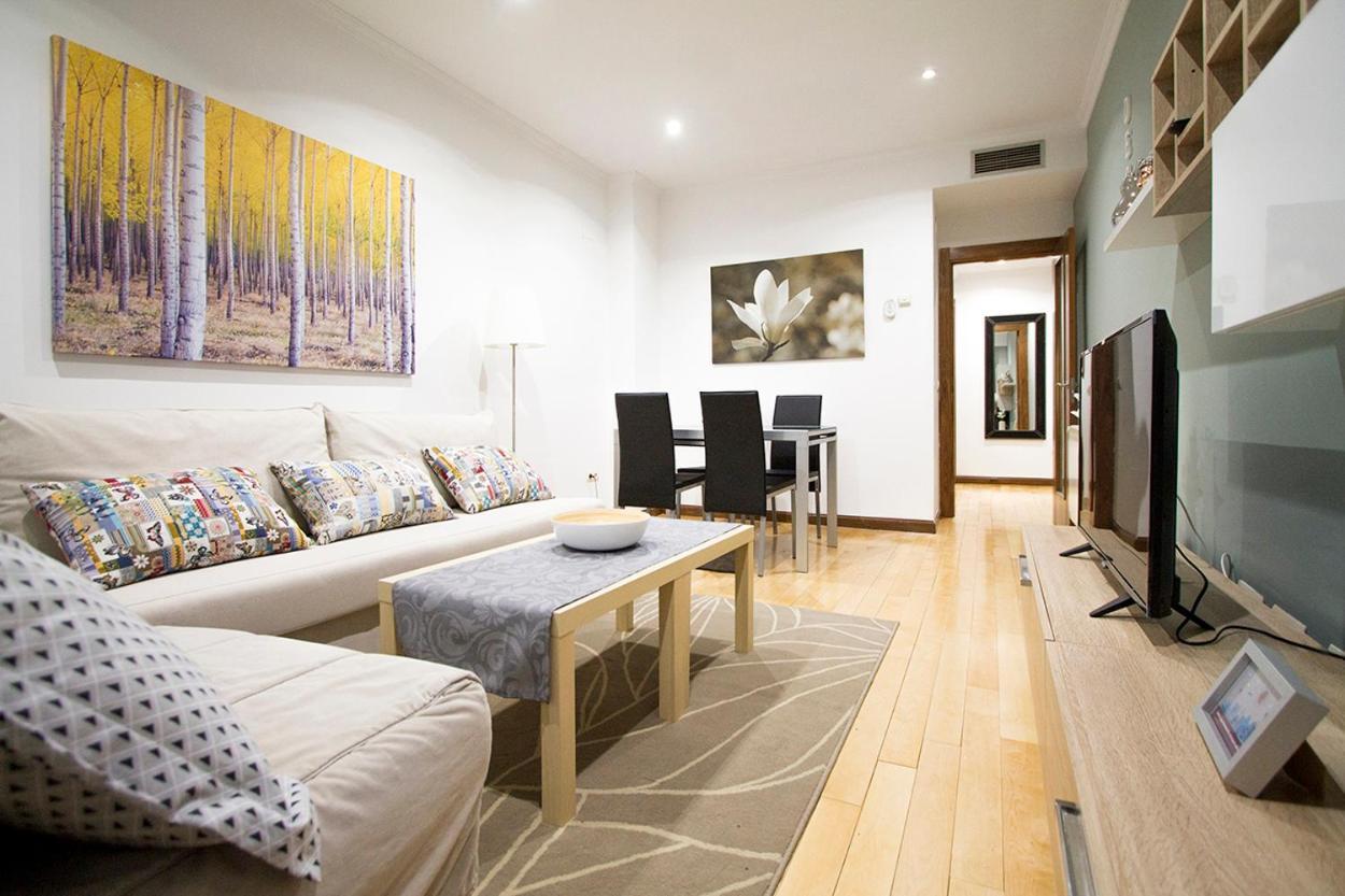 Apartamentos Adelfas Madrid Dış mekan fotoğraf
