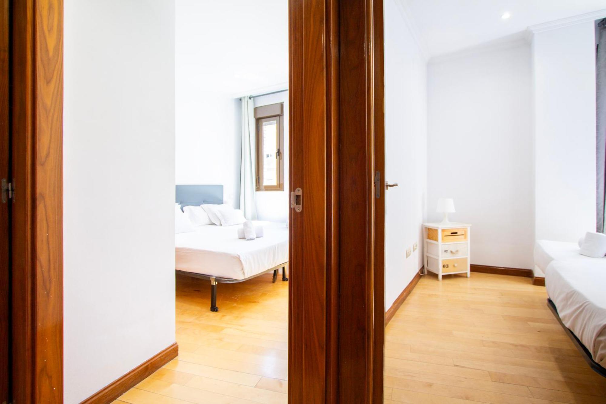 Apartamentos Adelfas Madrid Dış mekan fotoğraf
