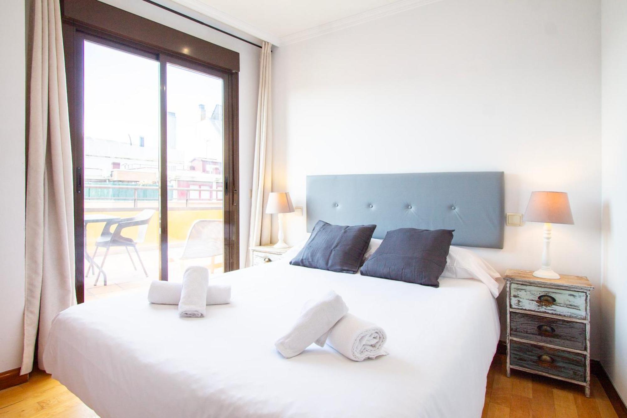 Apartamentos Adelfas Madrid Dış mekan fotoğraf