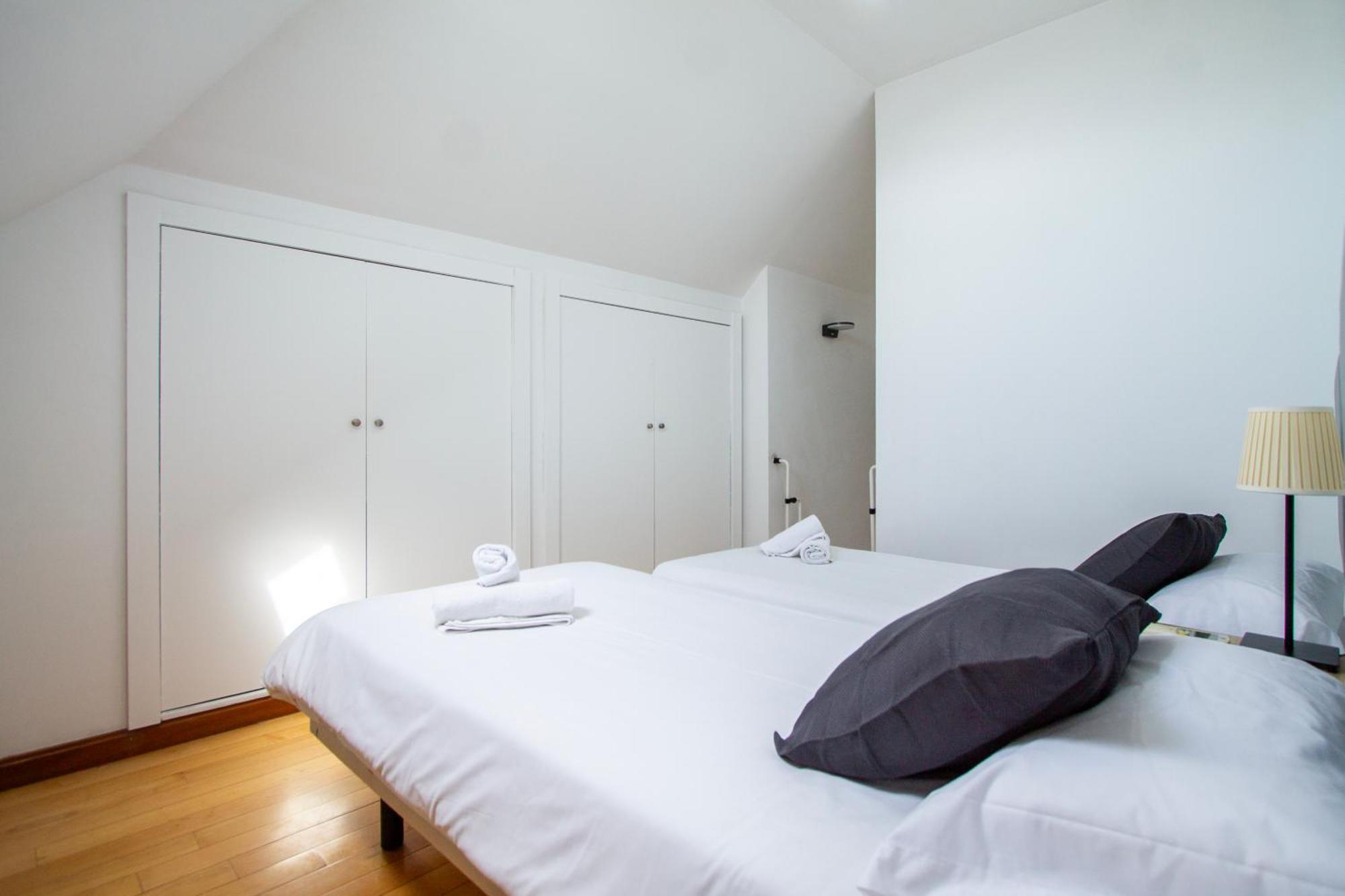 Apartamentos Adelfas Madrid Dış mekan fotoğraf