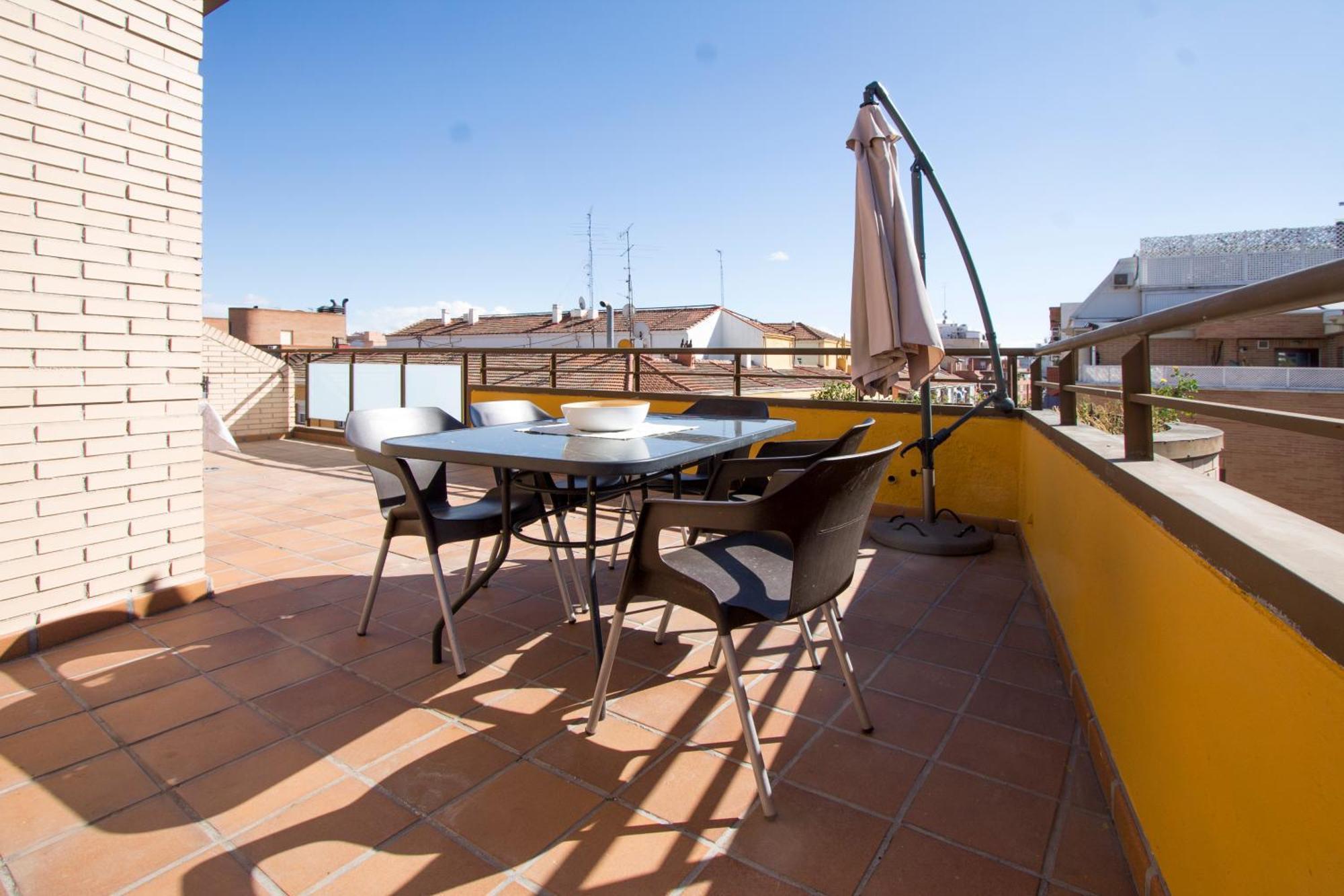 Apartamentos Adelfas Madrid Dış mekan fotoğraf