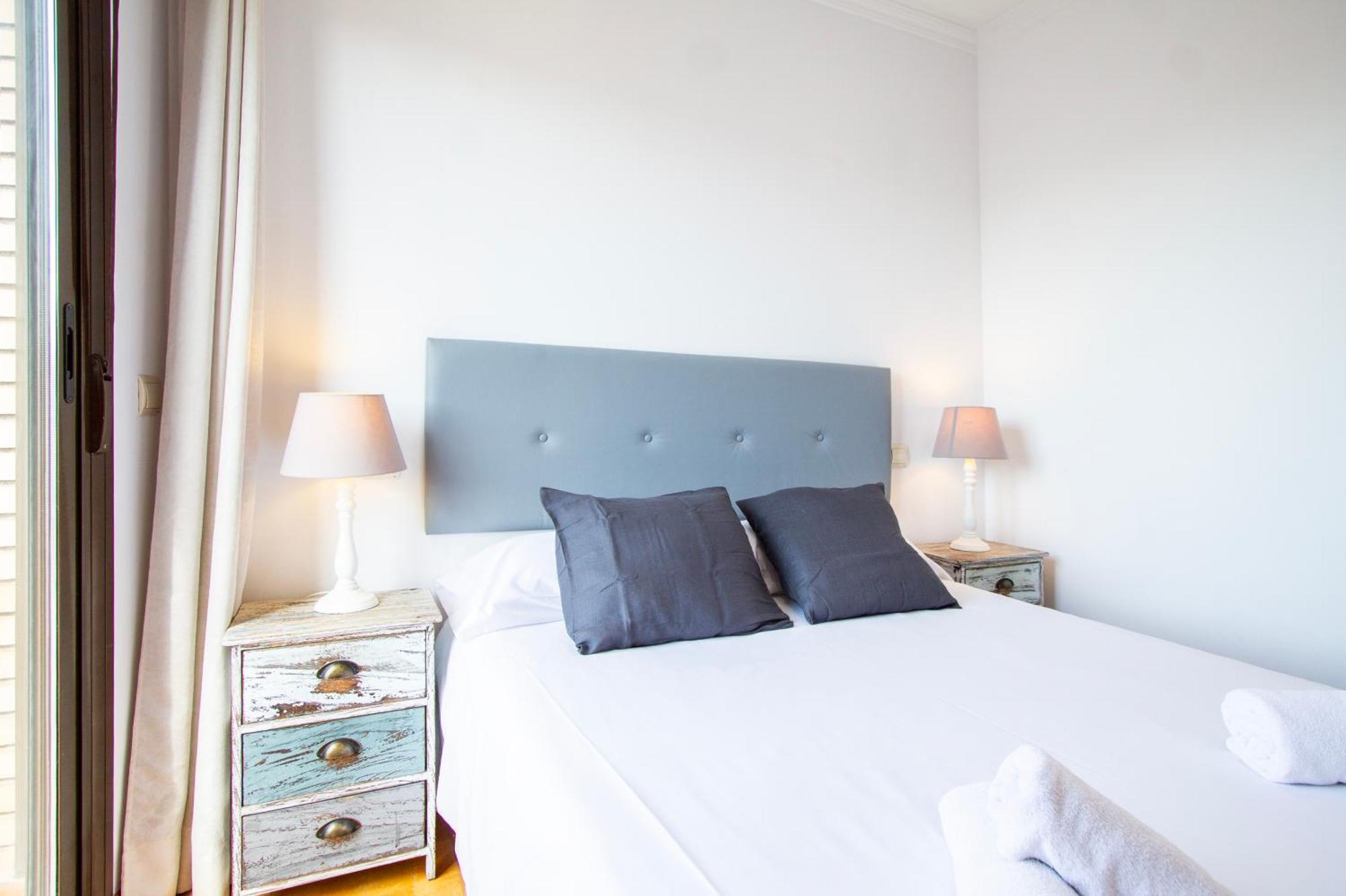 Apartamentos Adelfas Madrid Dış mekan fotoğraf