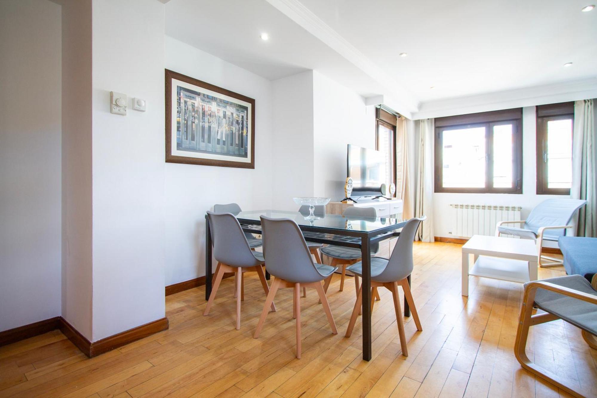 Apartamentos Adelfas Madrid Dış mekan fotoğraf
